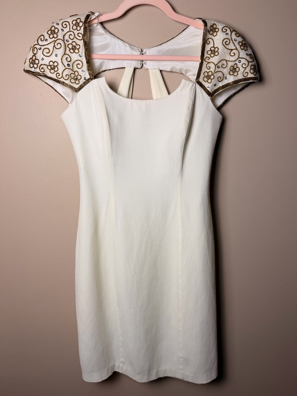 Vintage Night Way Off White Gold Beaded Sequin Backless Formal Dress Size 8